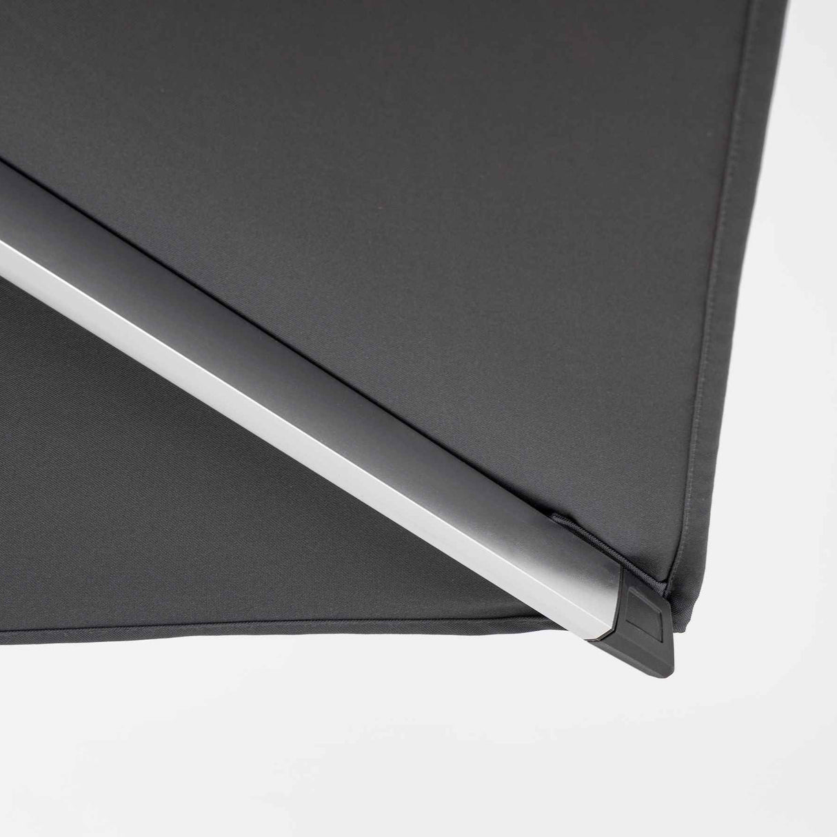 Bizzotto Bizzotto Sonnenschirm mit Arm „Aries“, 3 x 4 cm, anthrazitgrau, EAN 8051836463929