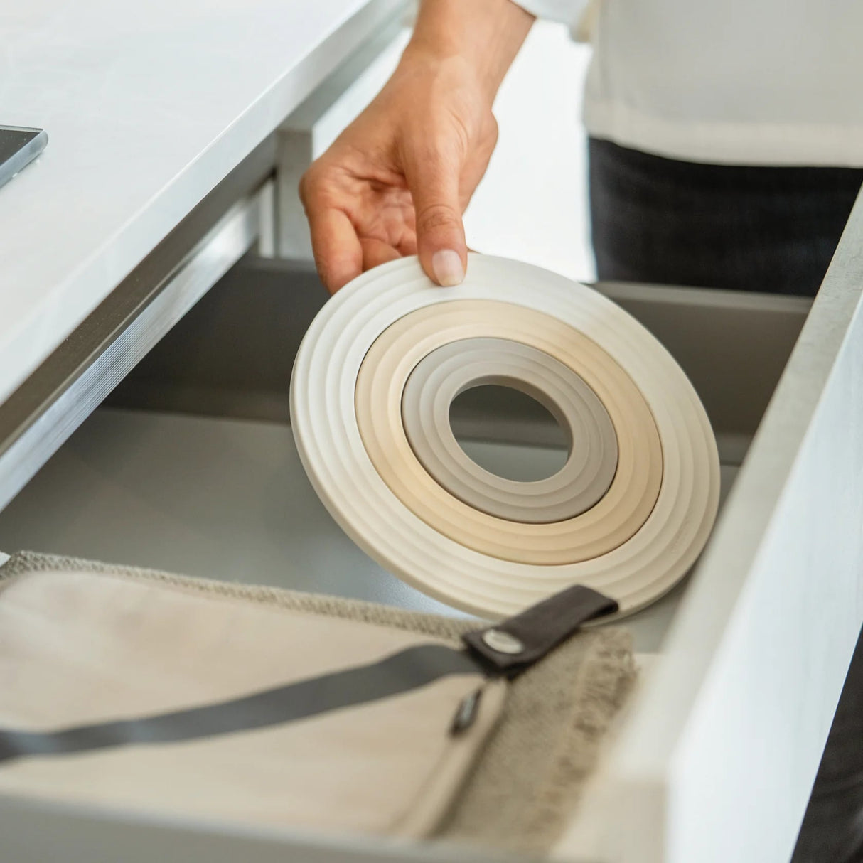 guzzini guzzini set 3 sottopentole 3in1 ring verde beige blu ean 8008392402466