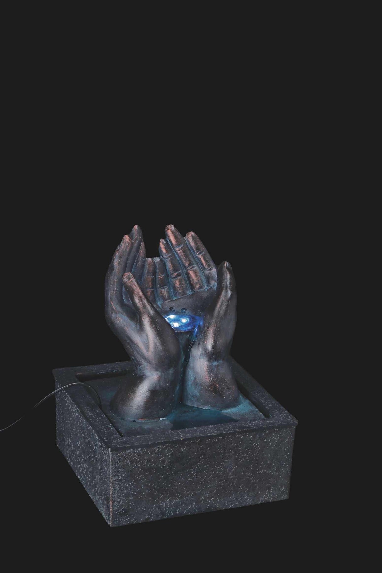 regalo italiano regalo italiano fontana elettrica poliresina 20 x 20 cm h 26 cm con 4 led ean 8021785863309