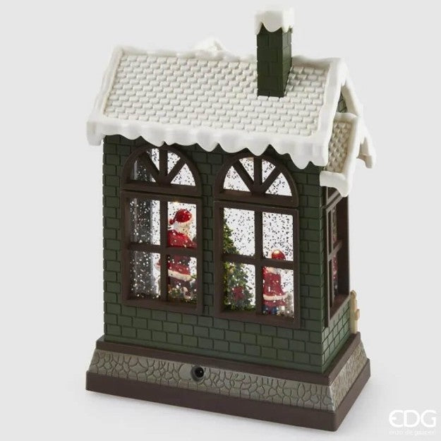 EDG Enzo De Gasperi Diorama Casetta Natalizia LED H26 cm con Musica e Movimento – Decorazione di Natale