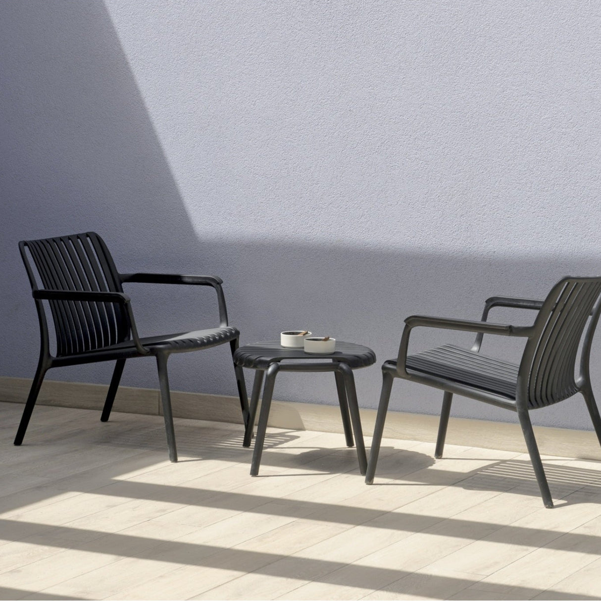 moia greenwood moia greenwood tavolino balcony set valencia in resina antracite tavolino in polipropilene con fibra di vetro design outdoor ean 8013054838149