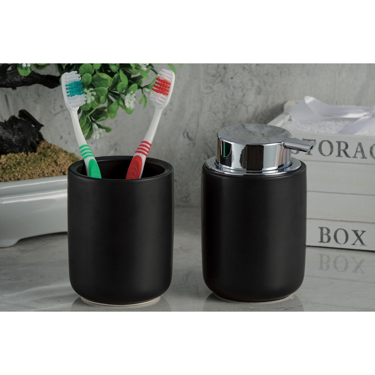 regalo italiano regalo italiano set bagno 2 pezzi in ceramica ass dispenser sapone e bicchiere 1 pz ean 8021785600584