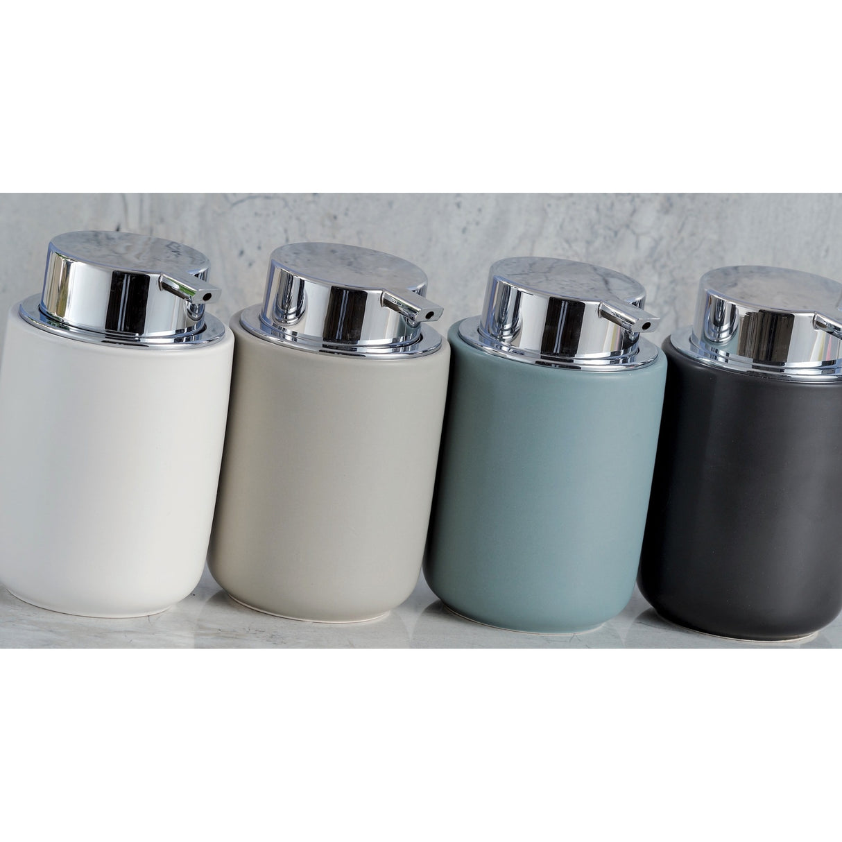 regalo italiano regalo italiano set bagno 2 pezzi in ceramica ass dispenser sapone e bicchiere 1 pz ean 8021785600584