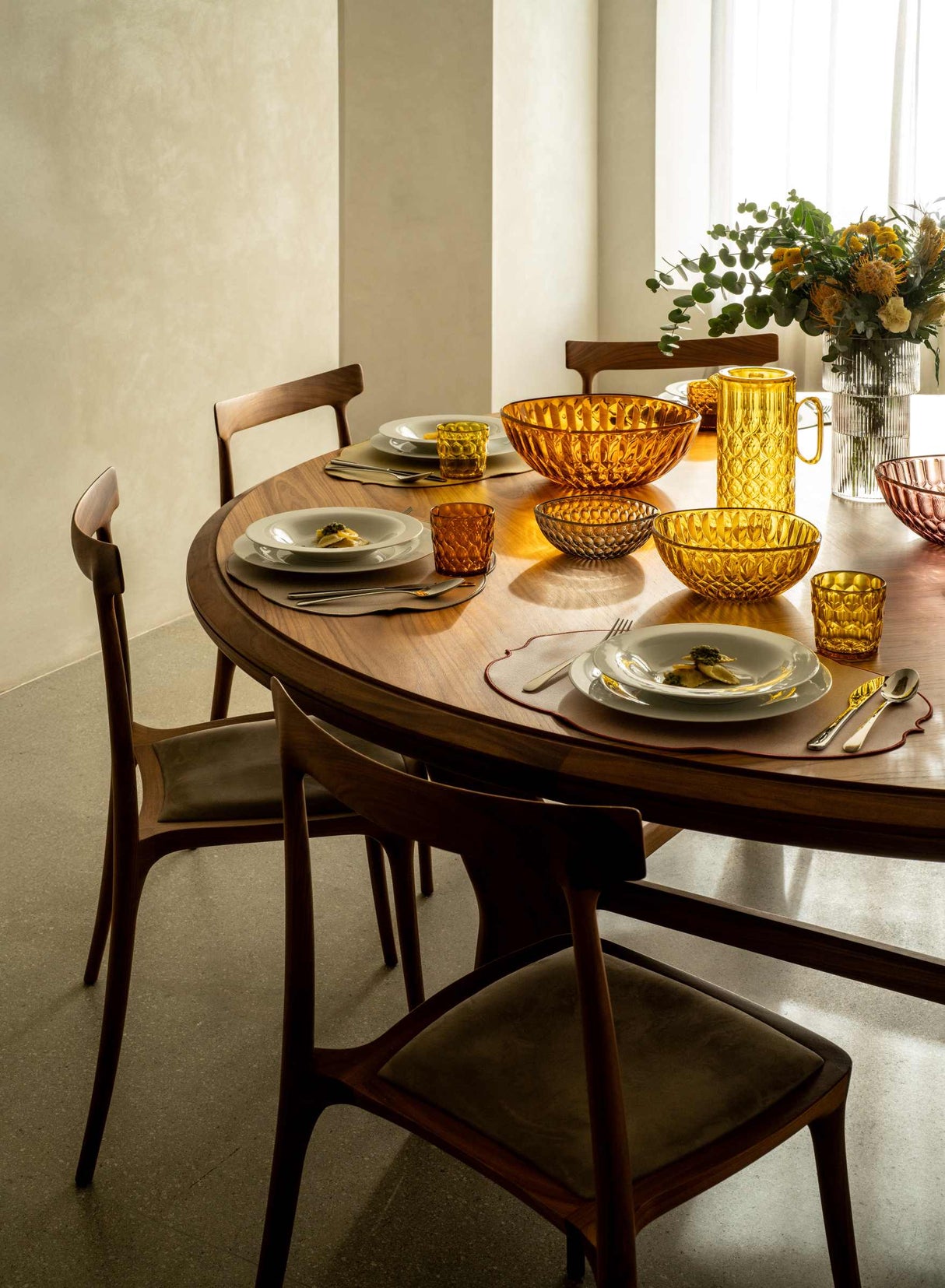 guzzini guzzini vassoio ovale piccolo vanity bio based 32 x 195 cm giallo zafferano ean 8008392395898