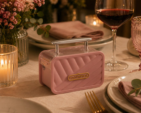 L'Arcolaio Portastuzzicadenti Valigia Rosa 7,5x5x3,5 cm Accessorio Originale per Tavola