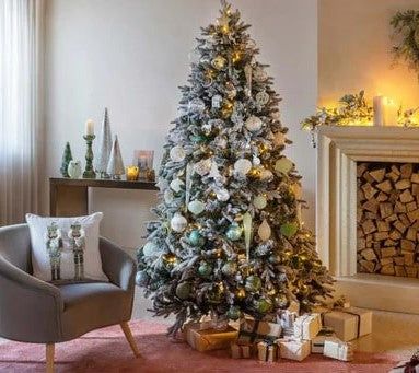 EDG Enzo De Gasperi Albero di Natale Pino Merano Innevato H 180 Cm D 117 Cm con 550 Led  Bianco Verde
