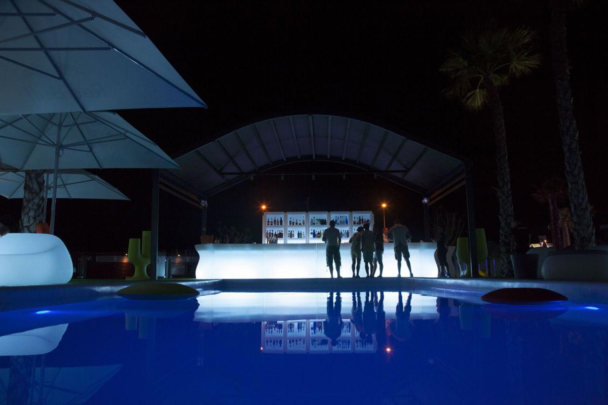 plust plust bancone bartolomeo light in out neutro bianco