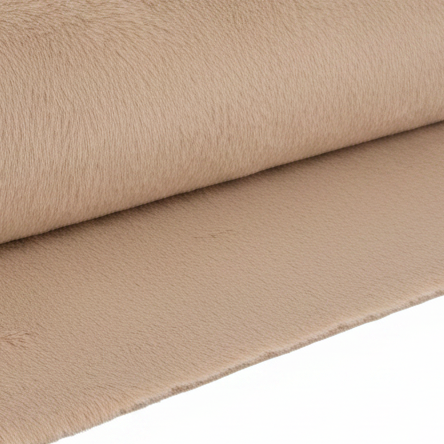 Trasforma ogni allestimento invernale natalizio con il rotolo in pelliccia morbida Arpimex, cammello-crema, 100% polyestere, 2,5m×48cm. Effetto lusso, facile da tagliare. ean 8018318491689