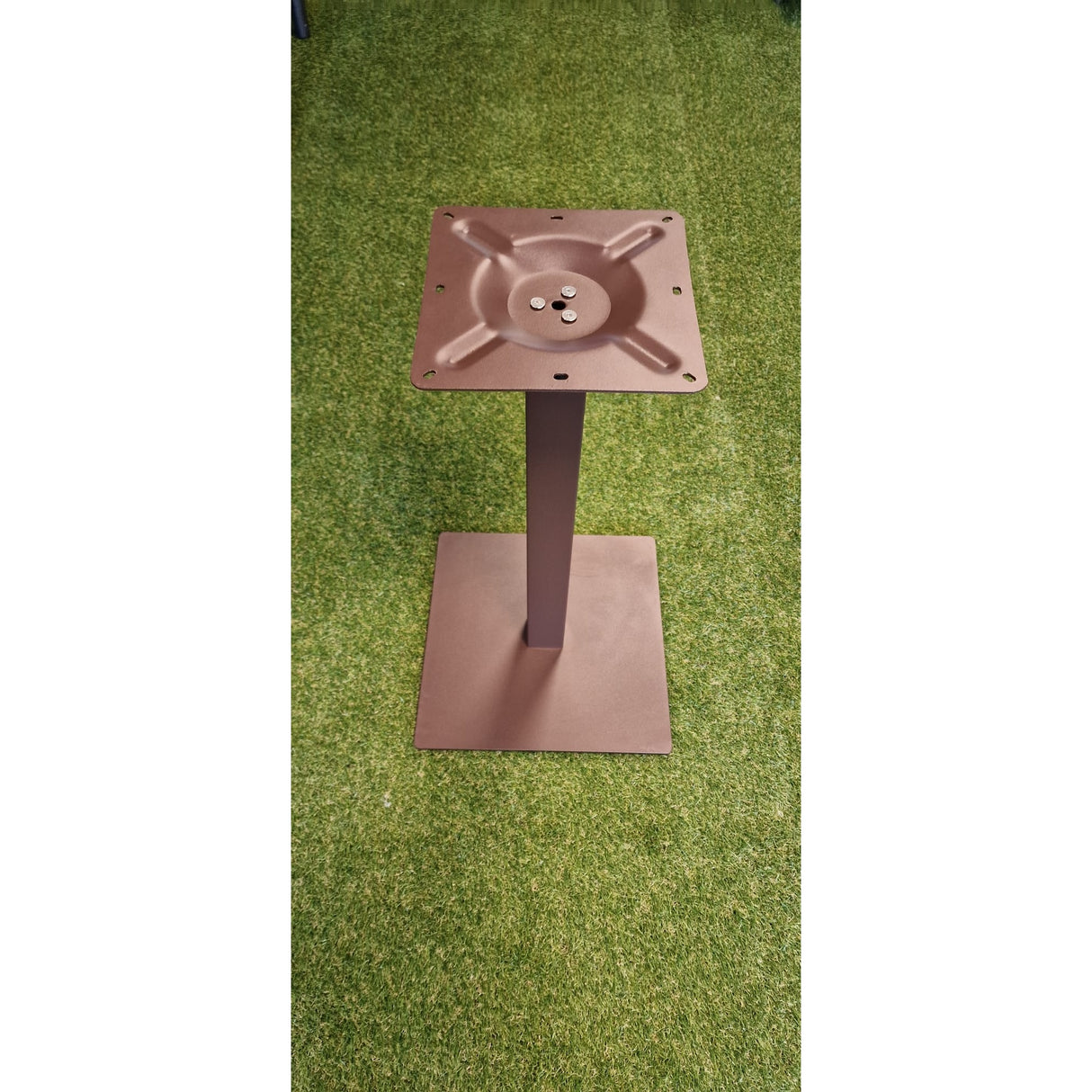 Moia Greenwood Moia Greenwood Untergestell mit flacher Platte aus braun lackiertem Stahl