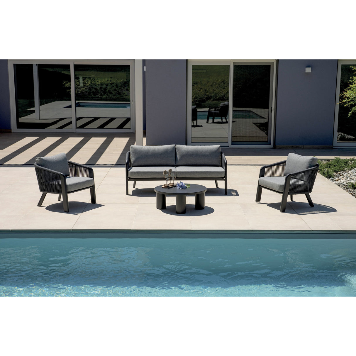 moia greenwood moia greenwood set salottino santa cruz in alluminio antracite e corda grigia 2 poltrone divano 2 posti e tavolino ean 8013054838279