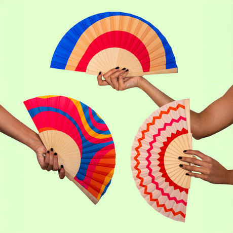 wd lifestyle wd lifestyle ventaglio in legno e tessuto decoro cuori con porta cellulare rosso giallo blu ean 8055035683409