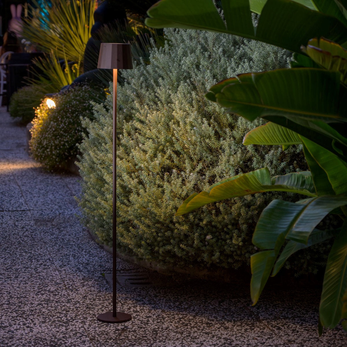 immagine-2-wilma-wilma-floor-lampada-a-led-colore-corten-ean-8051886070306