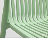 edg enzo de gasperi edg enzo de gasperi sedia righe contract h 825 cm l 555 cm l 60 cm verde chiaro ean 8059824608819