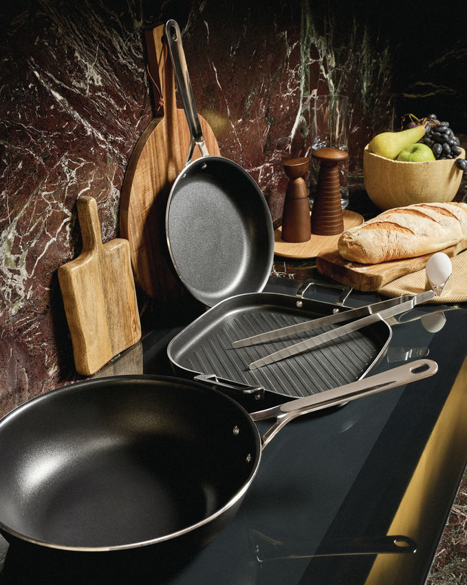 alessi alessi pots pans padella d 24 cm con manico nero ean 8003299496716