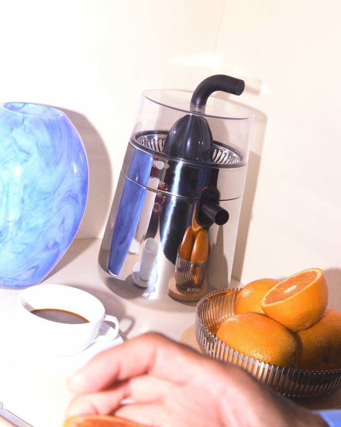 Alessi Toru Spremiagrumi Elettrico Nero in Acciaio Inox e Resina Termoplastica