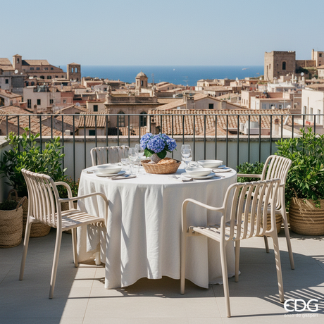 Szene-1-EDG-Enzo-de-Gasperi-Stuhl-gestreift-elfenbeinfarben-Polypropylen-8059824349040