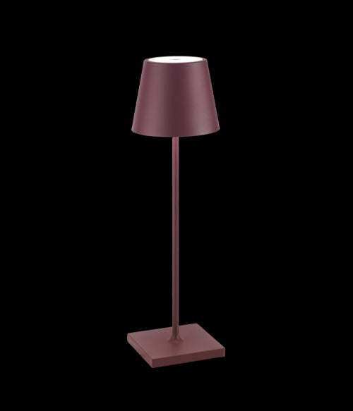 immagine-1-zafferano-poldina-pro-bordeaux-lampada-da-tavolo-in-alluminio-h38-ean-8056300195832